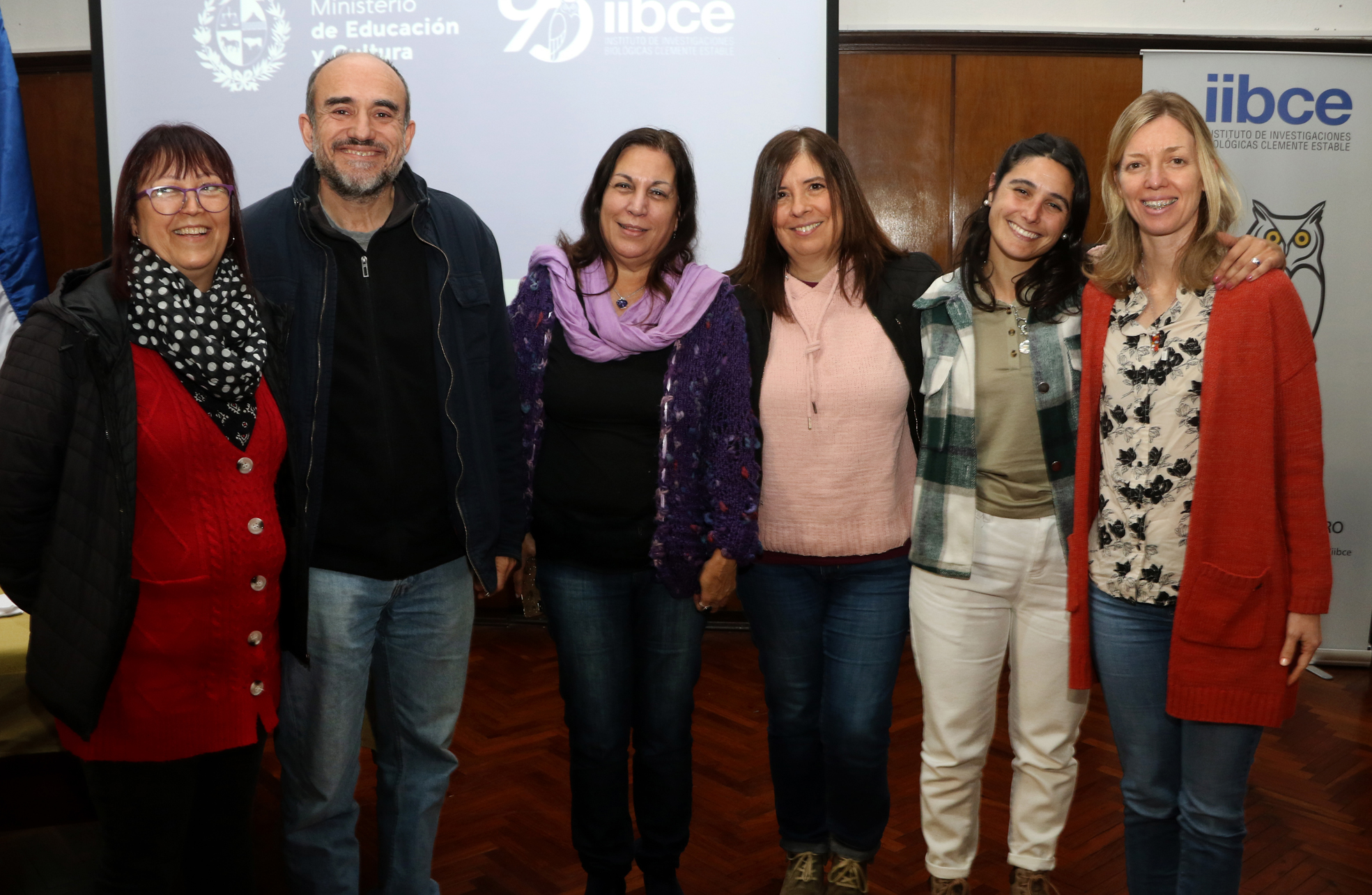 Dra. Estela Castillo (subdirectora de PEDECIBA), Dr. David González (Director de PEDECIBA), Dra. Susana González, Dra. Adriana Delfraro, y las ganadoras Mag. Ivana Silva y la Dra. Andrea Corena.